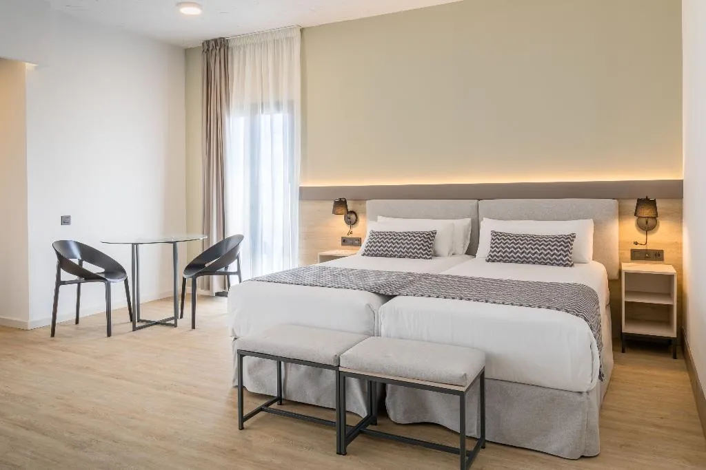 APARTMENT SUPERIOR Room, Occidental Puerto Banús, Costa Del Sol