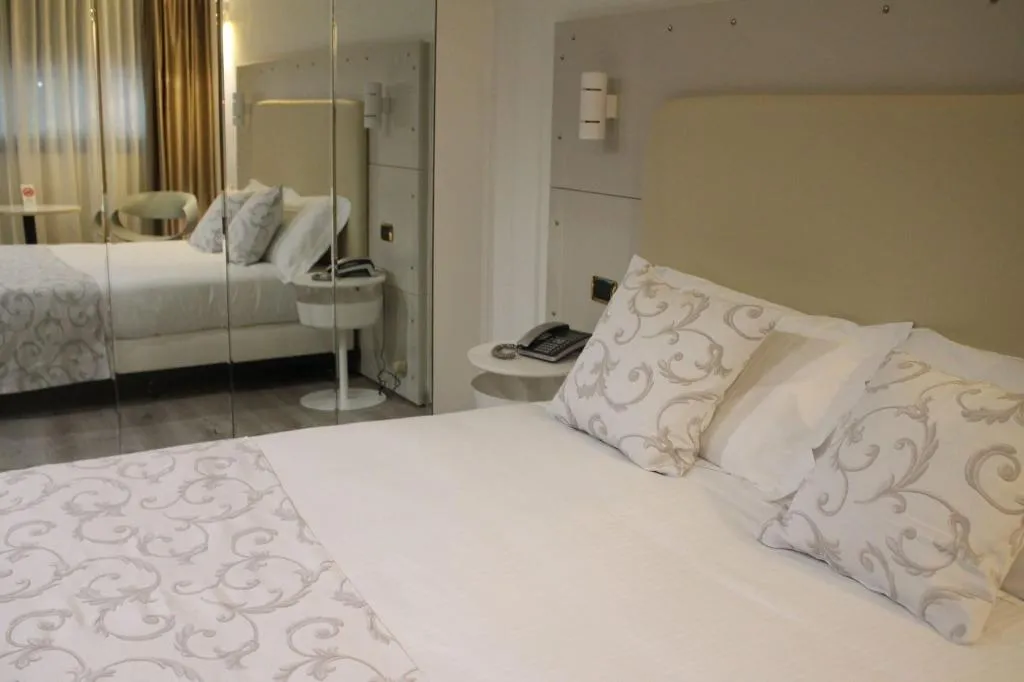 Room, Hotel Motel Visconteo, Milan