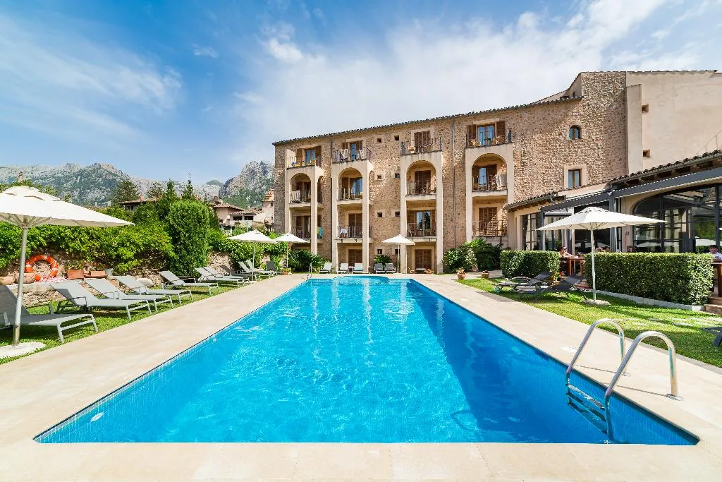 Terrace, Ca'l Bisbe, Majorca