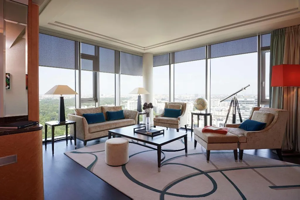 Room, Waldorf Astoria Berlin, Berlin