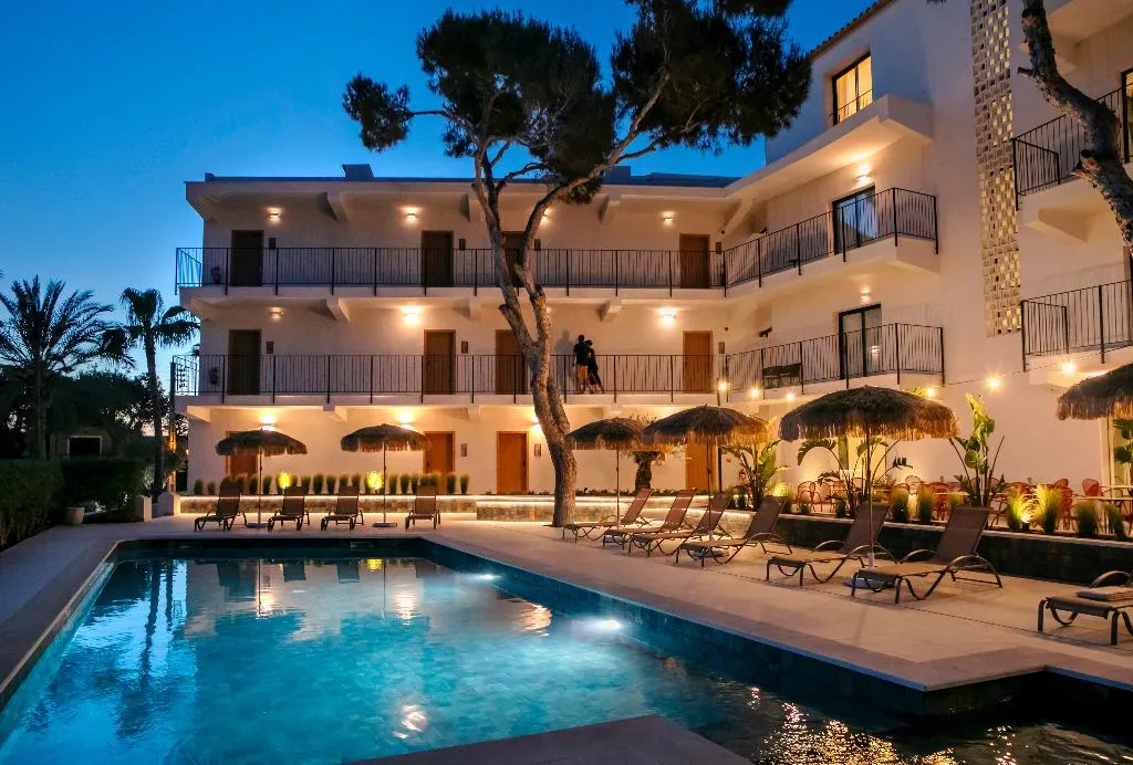 Pool, Hotel Santanyi Port, Majorca