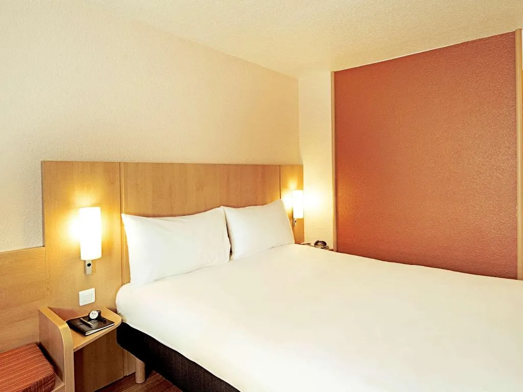 DOUBLE STANDARD Room, Ibis Lisboa Jose Malhoa, Lisbon