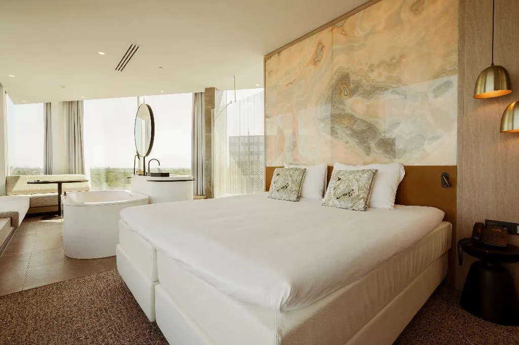 SUITE STANDARD Room, Van der Valk Hotel Amsterdam Zuidas, Amsterdam