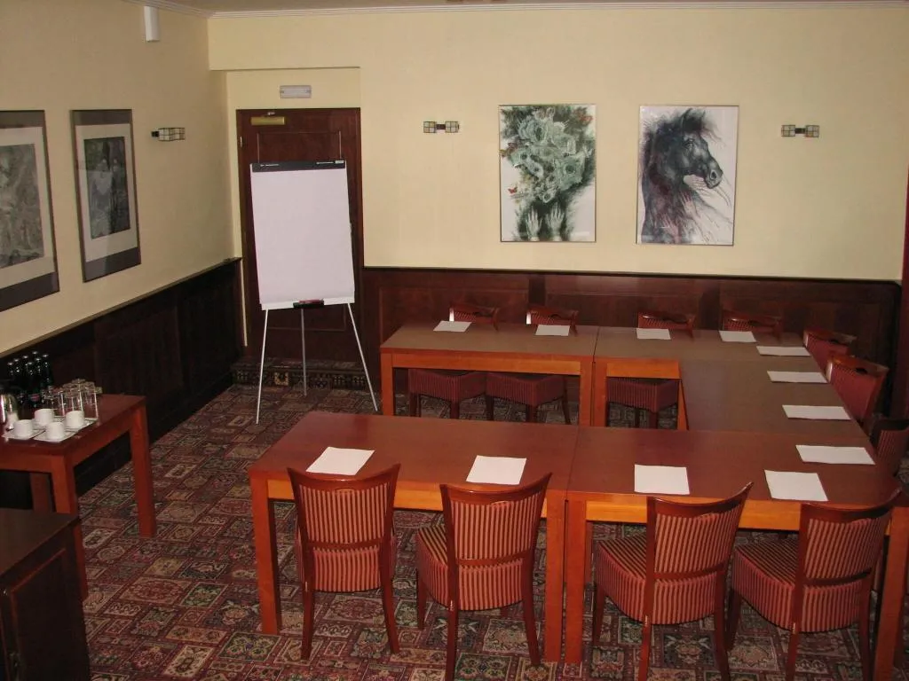 Conferences, Villa, Prague