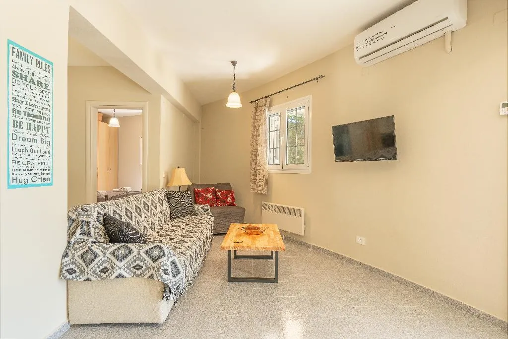 APARTMENT CAPACITY 4 Room, Oskars Studios & Apartments, Kefallinia