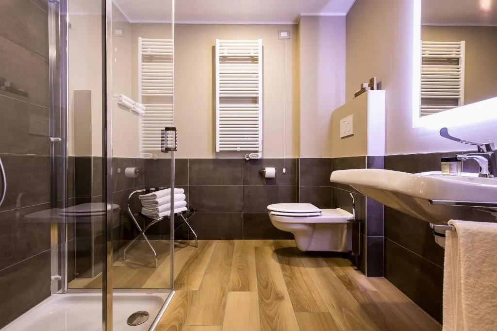 Room, 43 Station Hotel, Milan