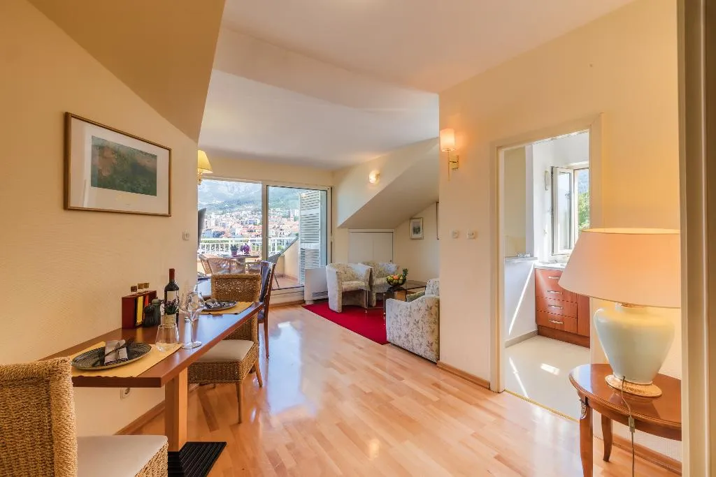 SUITE SEA VIEW WITH BALCONY Room, Aparthotel Park Osejava, Split