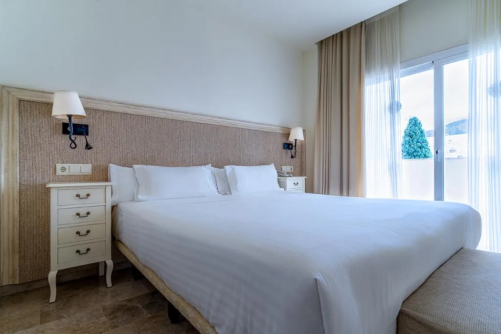 APARTMENT CAPACITY 8 THREE BEDROOMS Room, Aparthotel Cordial Mijas Golf, Costa Del Sol