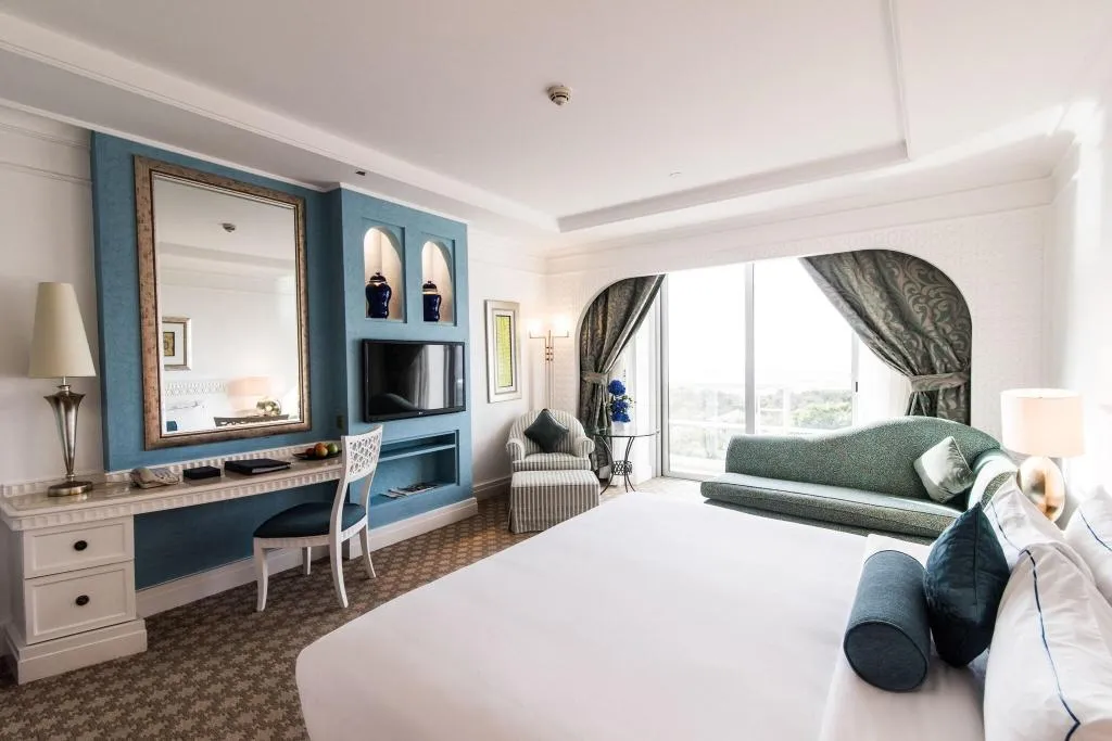Room, Habtoor Grand Resort, Autograph Collection, Dubai