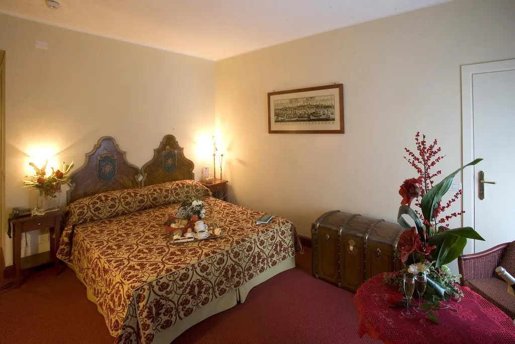 SINGLE SUPERIOR Room, Palazzo Marcello Al Sole, Venice