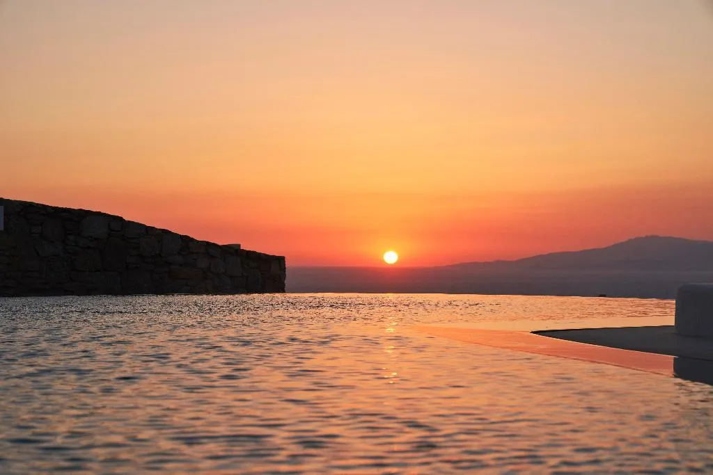 SUITE TWO BEDROOMS WITH PRIVATE POOL Room, Lovia Mykonos, Mykonos