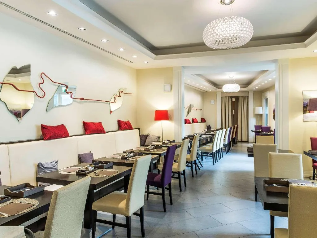 Restaurant, Palazzo Caracciolo Naples, Naples