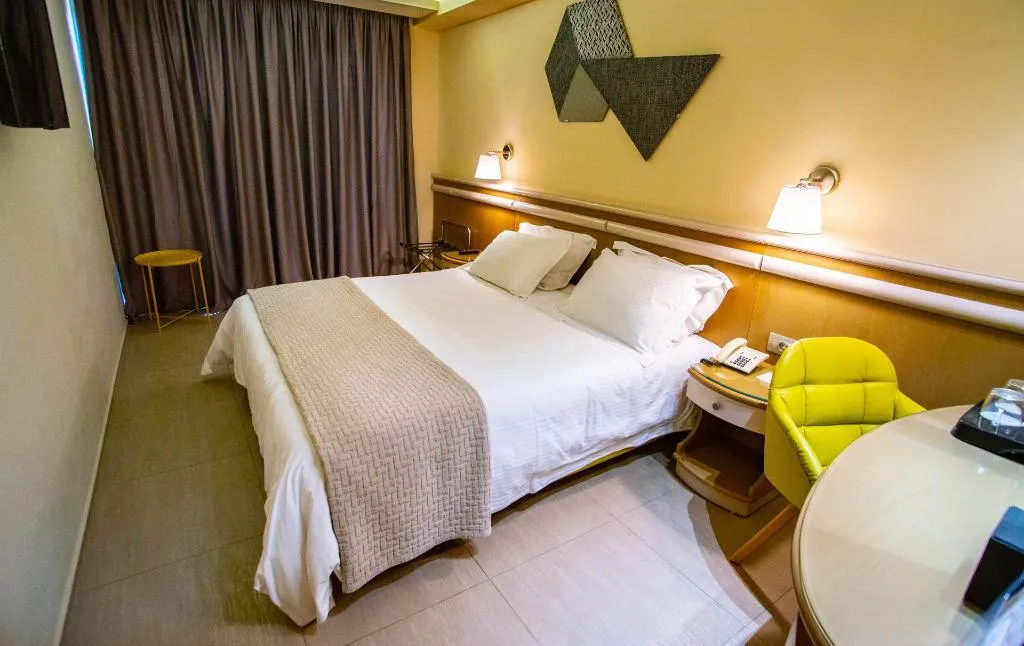 Double or Twin ECONOMY Room, Emmantina, Athens
