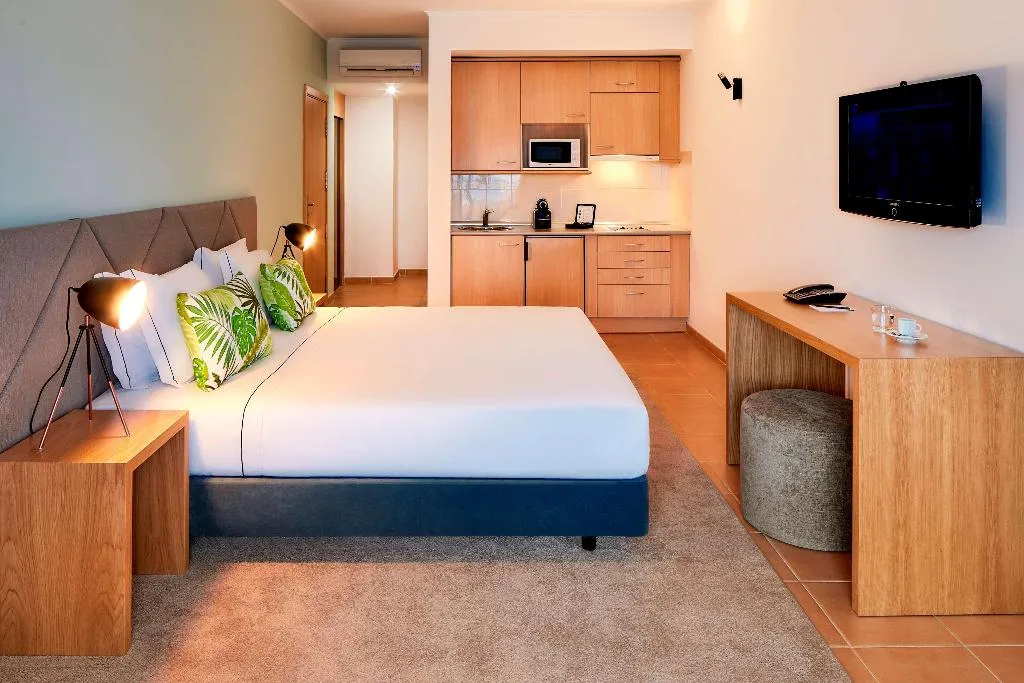 STUDIO STANDARD Room, NH Marina Portimão Resort, Algarve