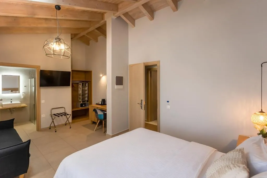 Room SUPERIOR KING BED Room, Telesilla, Corfu