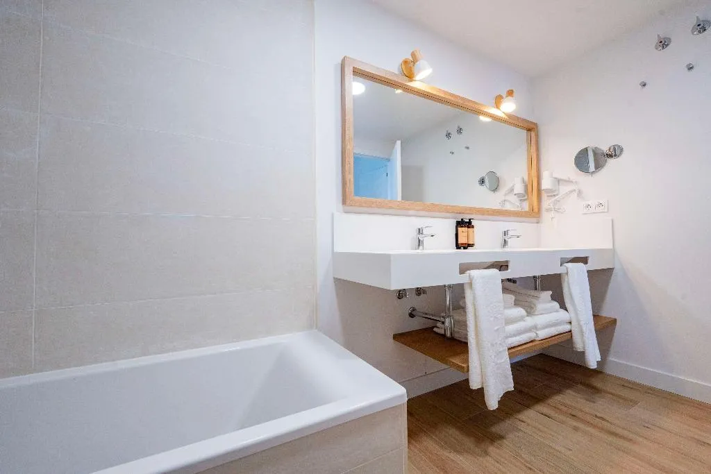 Room, Punta Candor Suites, Costa De La Luz