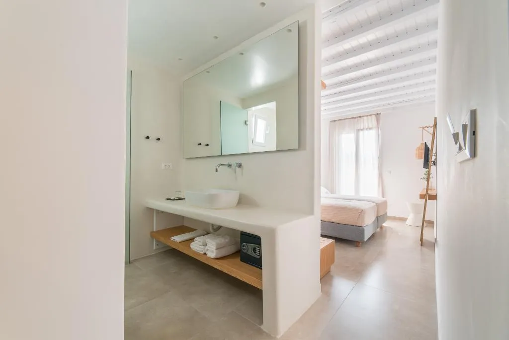 Double or Twin CLASSIC Room, Vienoula's Garden Hotel, Mykonos