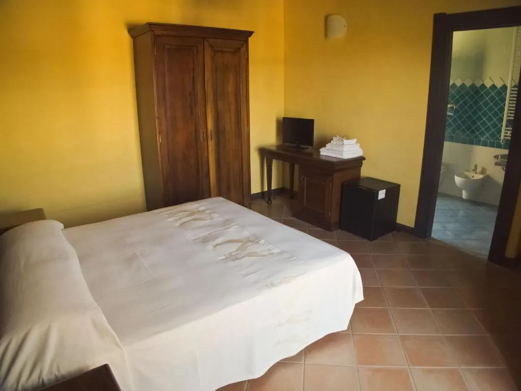Room, Tenuta Su Vrau, Olbia
