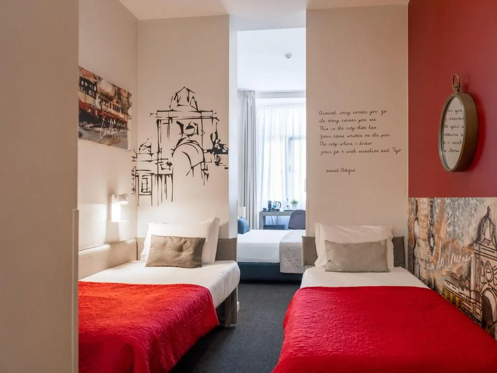 DOUBLE KING SIZE BED Room, The Art Inn Lisbon, Lisbon