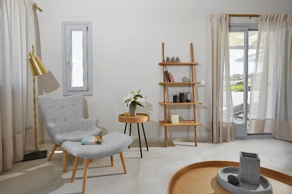 SUITE WITH PRIVATE POOL Room, De Sol Hotel & Spa, Santorini
