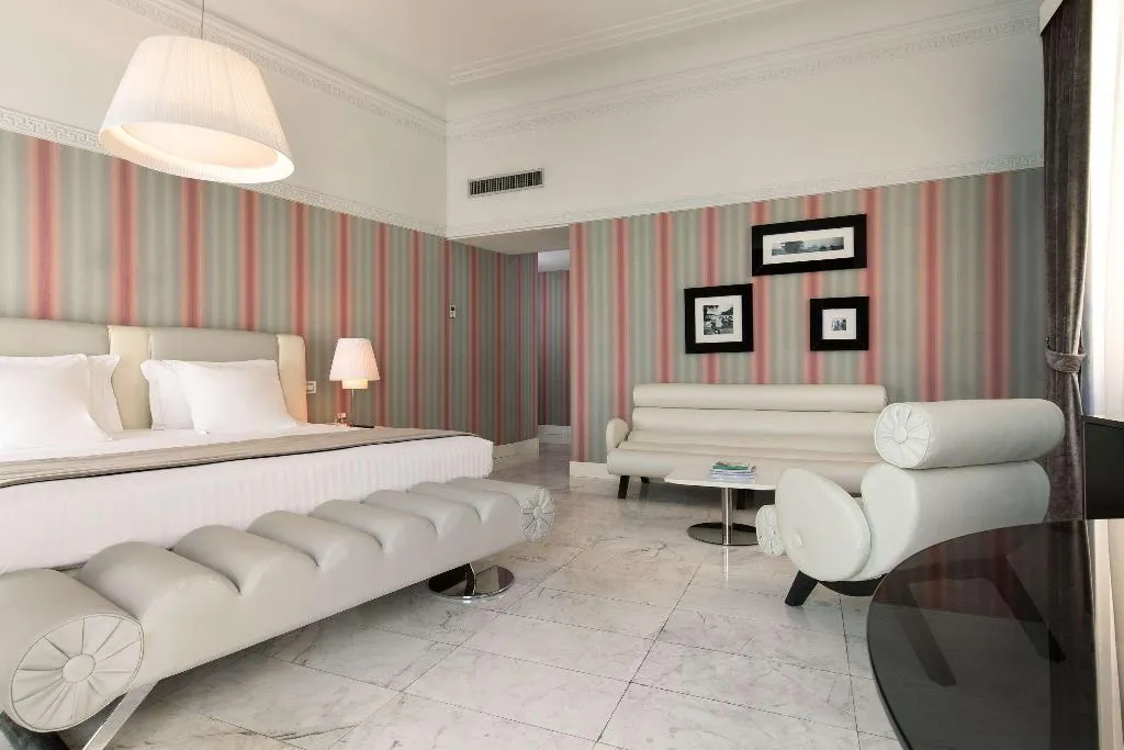 Room, Grand Hotel Palace Rome, Rome