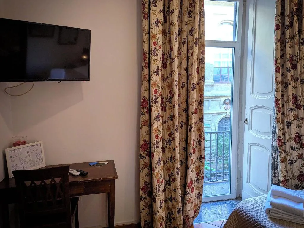 Room, La Locanda Dell Arte, Naples