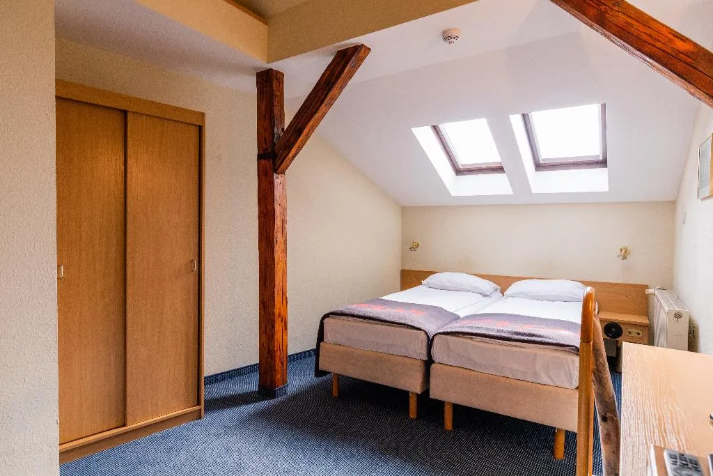 TWIN STANDARD Room, Jordan Guest Rooms, Krakow
