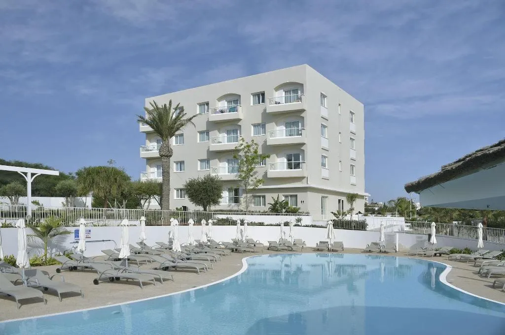 Sports and Entertainment, Sunrise Gardens Aparthotel, Cyprus