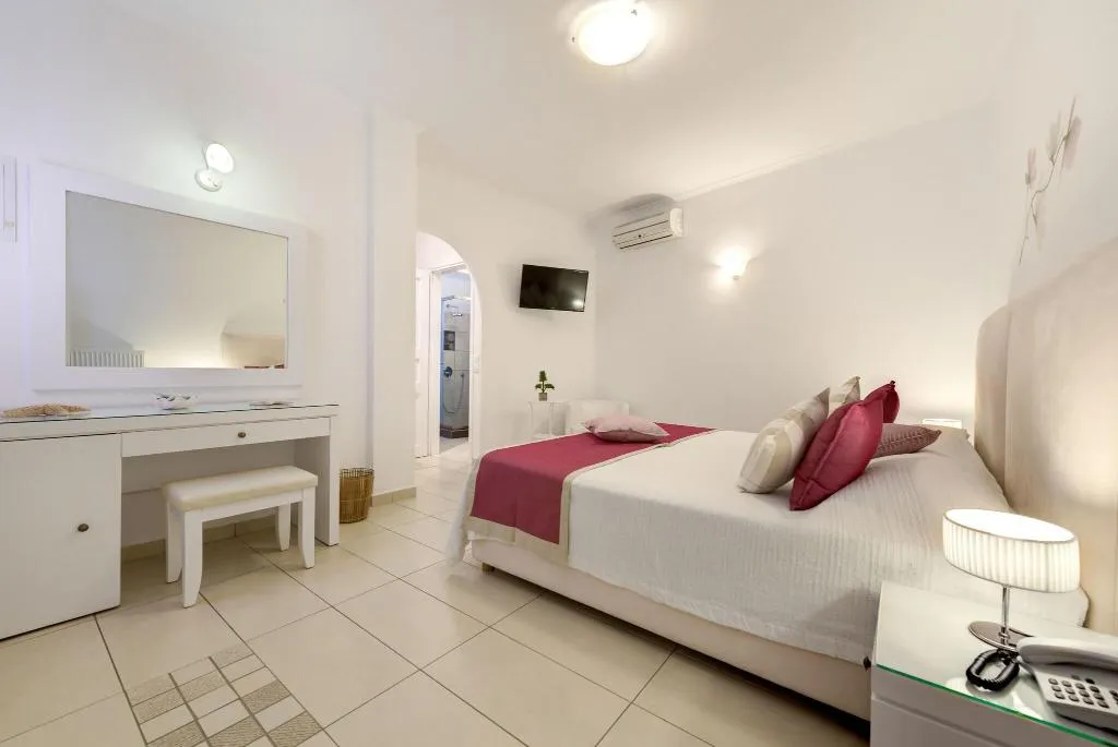 TWIN SUPERIOR Room, Dream Island Hotel, Santorini