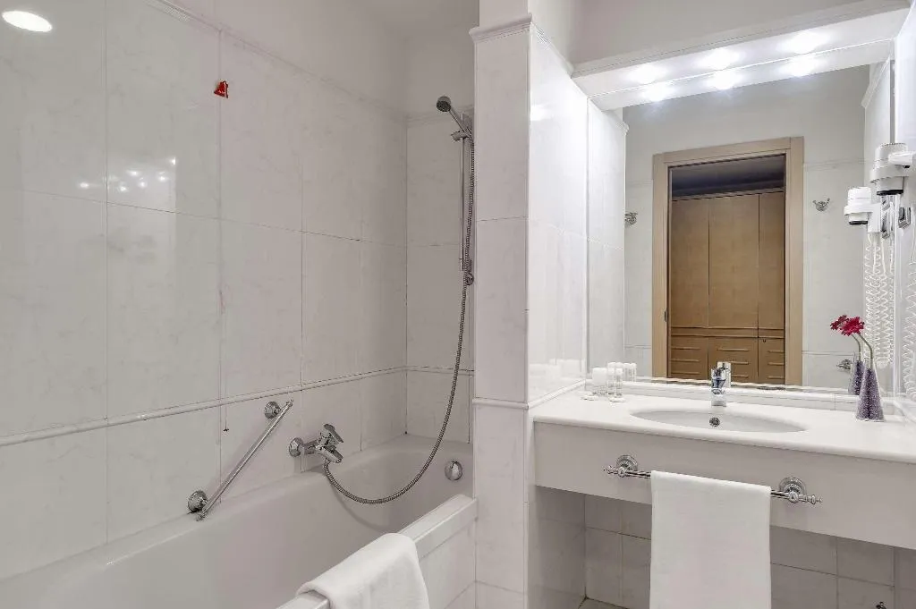 Double or Twin SUPERIOR Room, Occidental Aran Park, Rome