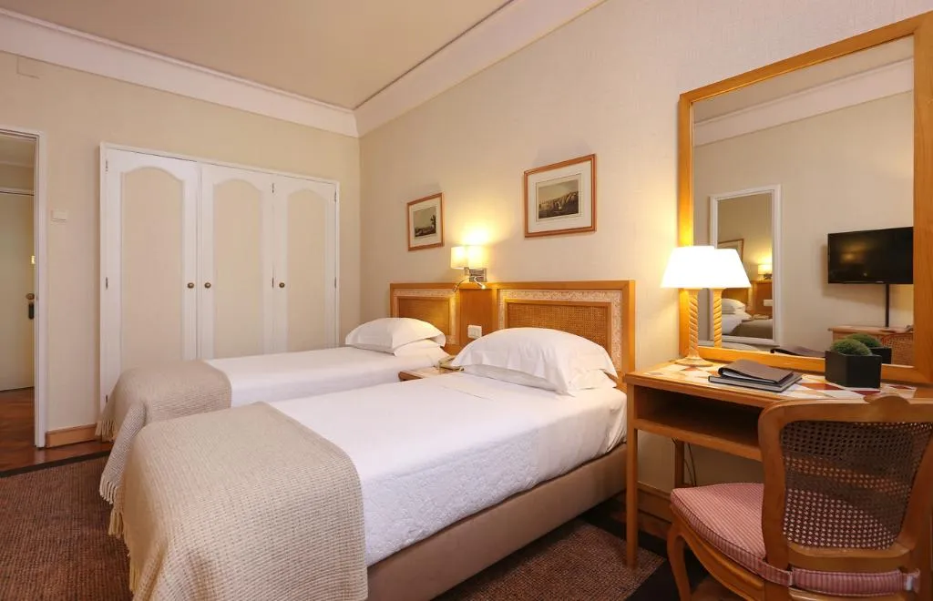 SINGLE STANDARD Room, Lisboa Plaza, Lisbon