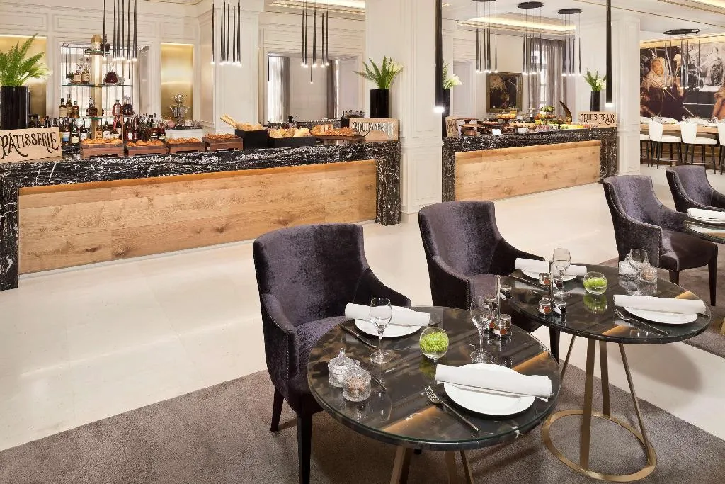 Restaurant, Palacio de los Duques Gran Meliá, Madrid