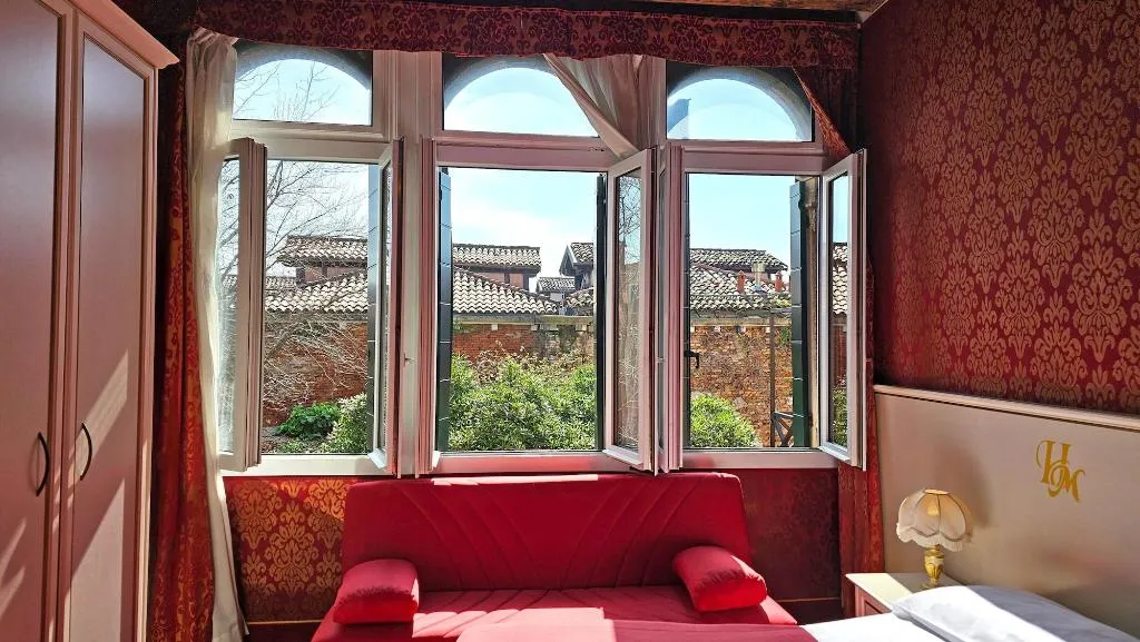 Room, Ca' Messner 5 Leoni, Venice