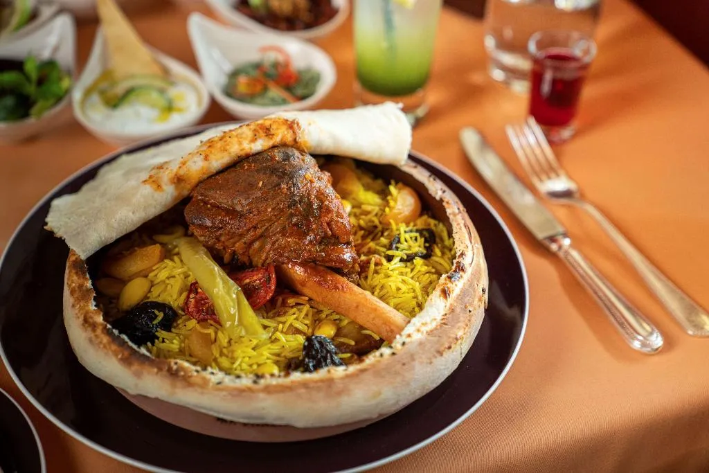 Restaurant, Kempinski Nile Hotel Garden City Cairo, Cairo
