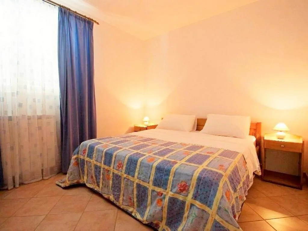 APARTMENT CAPACITY 6 Room, Apartments Valentin Vrsar, Istria
