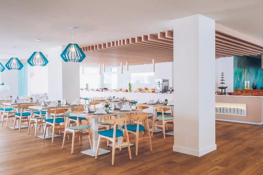 Restaurant, Iberostar Waves Alcudia Park, Majorca