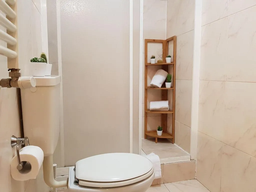 Room, Soggiorno Madrid, Florence