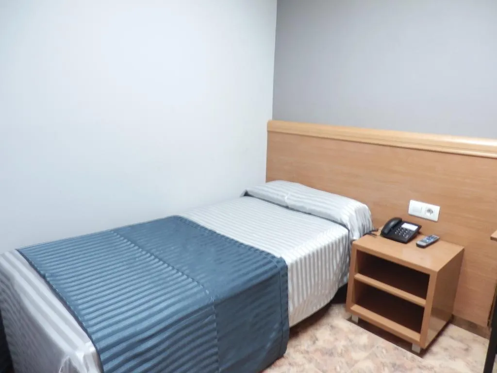 Room, Ingles, Barcelona