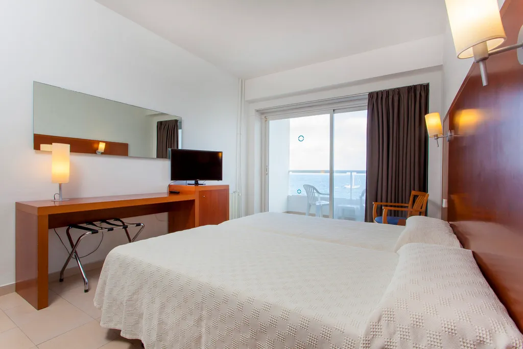 Double or Twin SEA VIEW WITH AIR CONDITIONING Room, Ibiza Playa, Ibiza