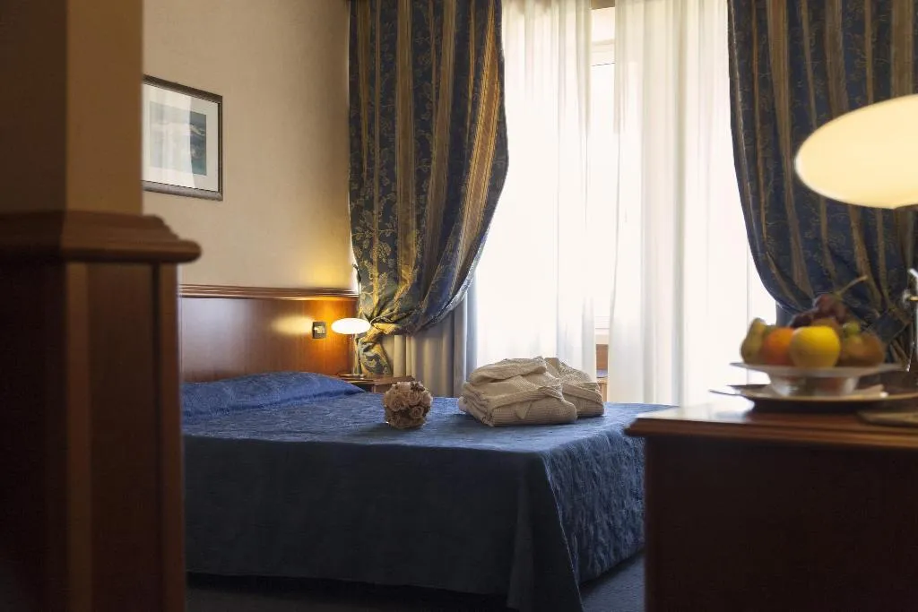 DOUBLE STANDARD Room, Bluebay Colle Della Trinità Perugia, Perugia
