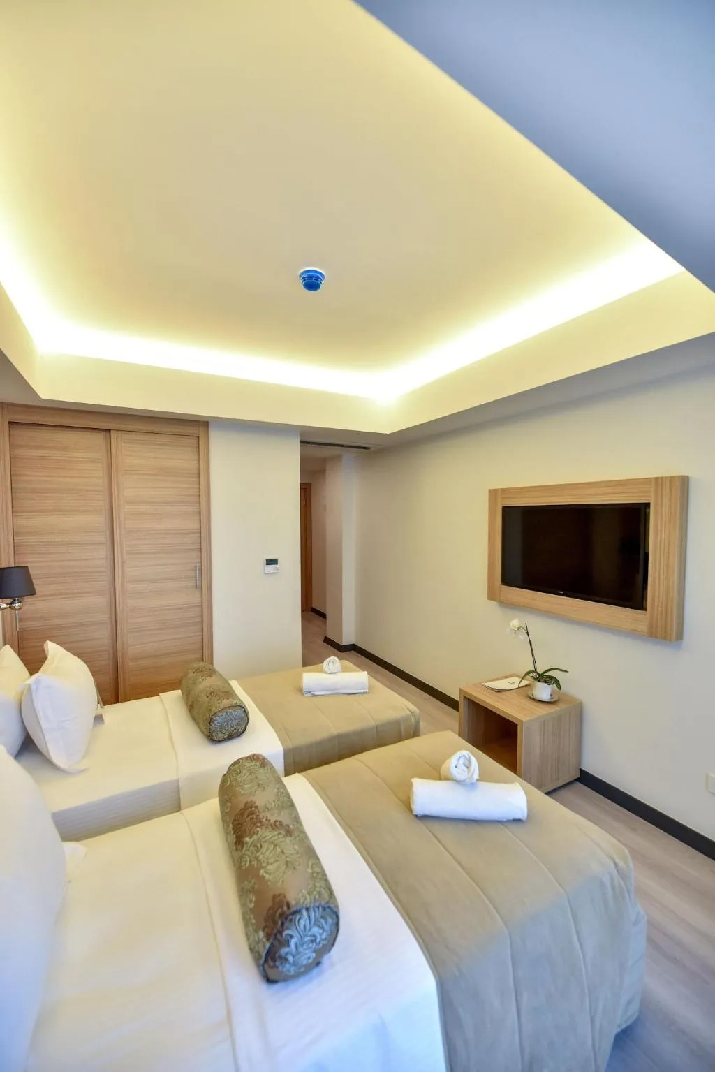 Room, Alesta Midtown, Dalaman