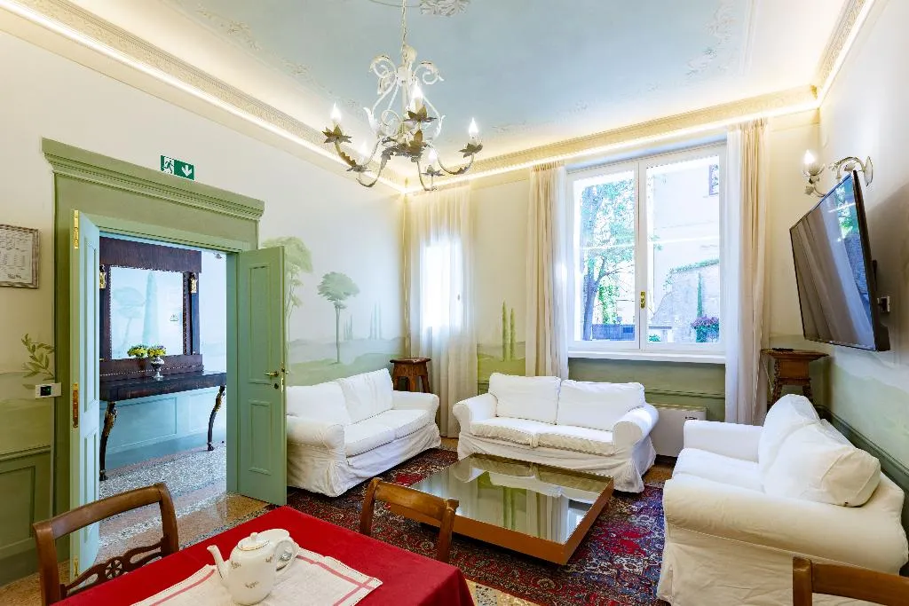 Lobby, Villa Tortorelli, Florence