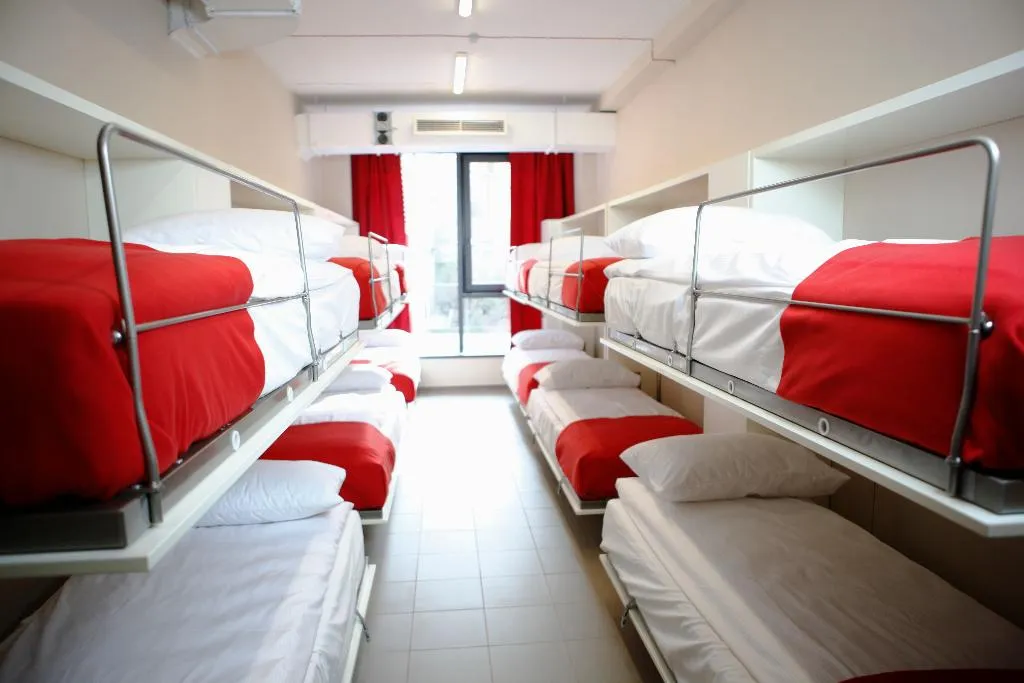 Room CAPACITY 4 Room, City Express Hostel, Krakow