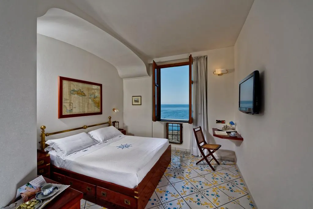 Room, Ravello Art Hotel Marmorata, Naples