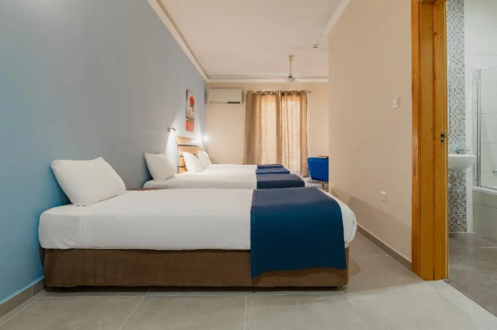 QUADRUPLE WITH BALCONY Room, Xemxija Bay Hotel, Malta