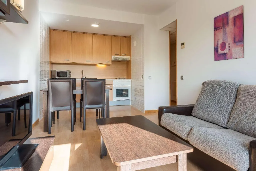 Room, Madrid Airport Suites Affiliated By Melia, Madrid