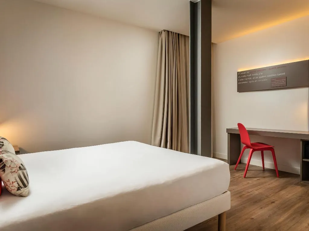 Room, Ibis Styles Barcelona Centre, Barcelona