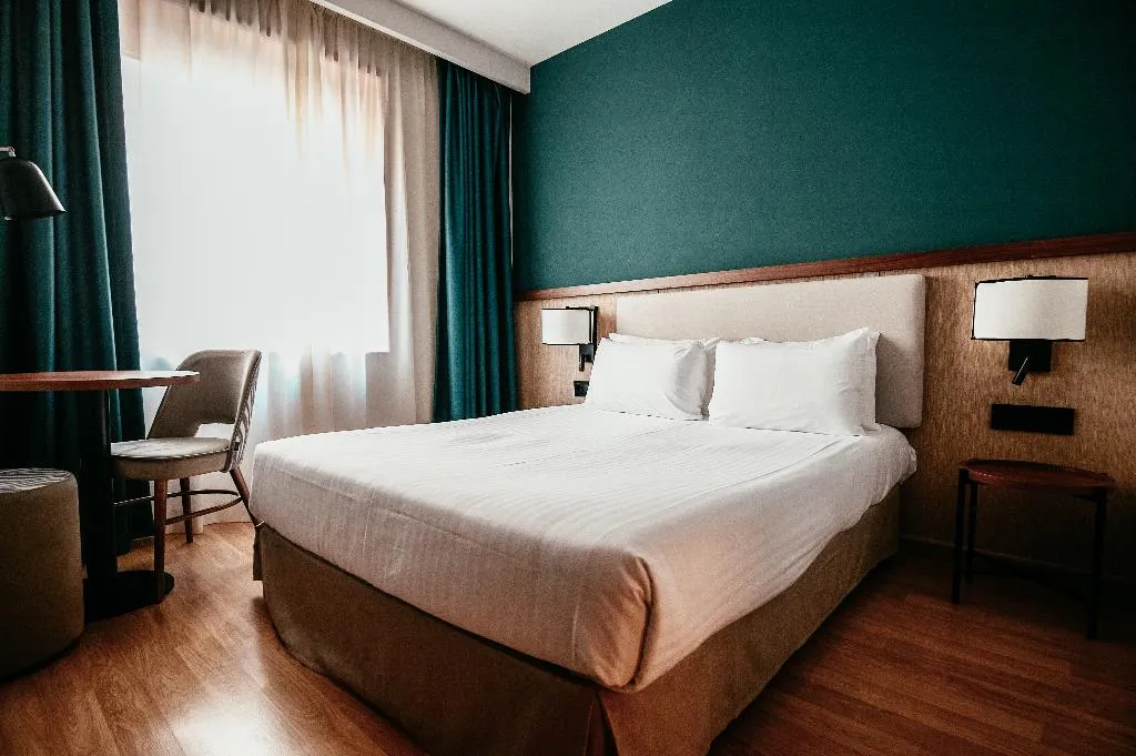 DOUBLE QUEEN SIZE BED Room, Hotel Elche Centro Affiliated by Melia, Costa Blanca