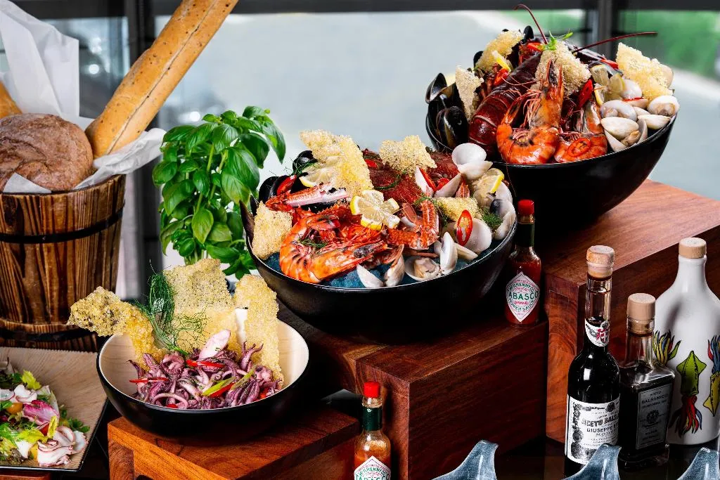 Restaurant, Radisson Blu Hotel, Dubai Media City, Dubai