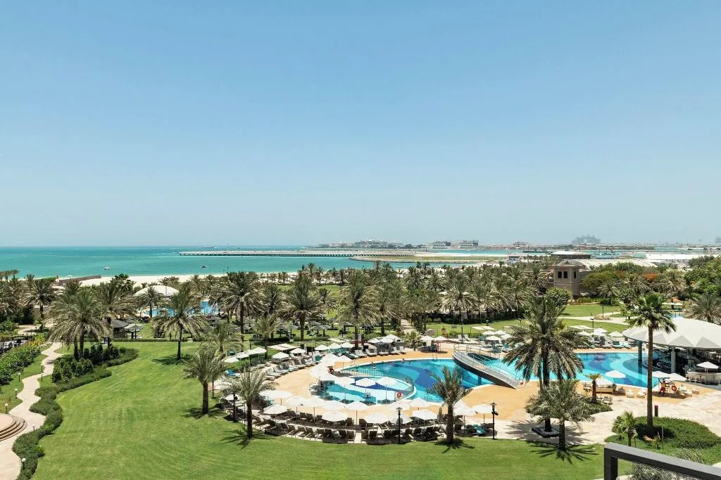 TWIN DELUXE WITH VIEWS Room, Le Royal Meridien Beach Resort and Spa, Dubai